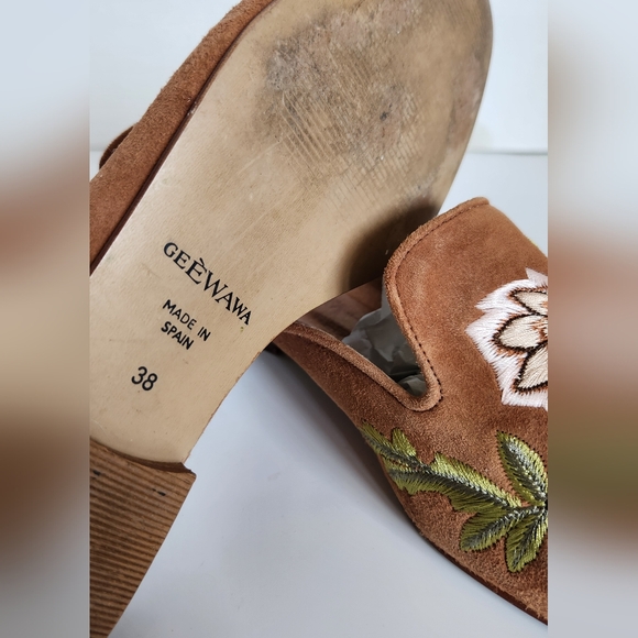 GeeWaWa Women's Size 38 Floral Flats - Picture 4 of 10